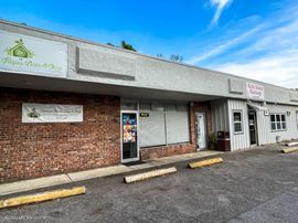 Plaza West Investment Sale - 5 Retail Suites on Newberry Road