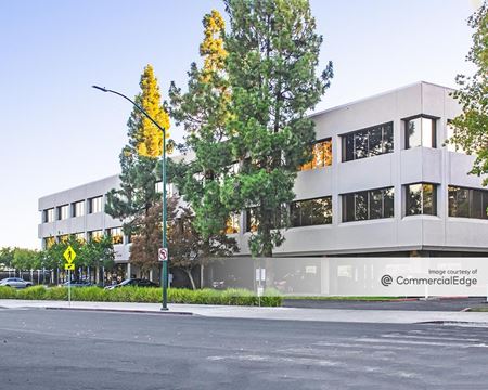 Photo of commercial space at 710 South Broadway in Walnut Creek
