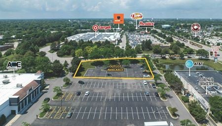 Retail space for Rent at Townline Road and Fairway Drive in Vernon Hills