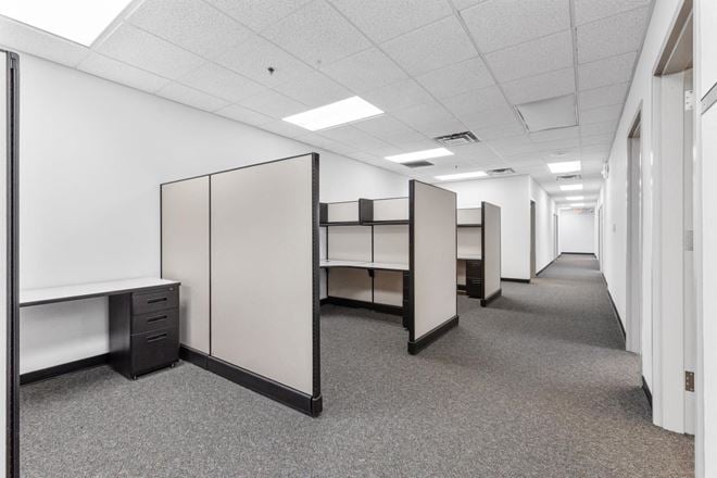 Midpark Road 2,600-22,000 SF Avail. Bus/Ind Park