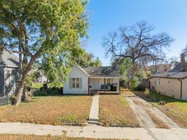928 1st Ave W