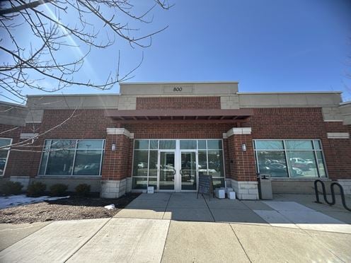 800 E. Woodfield, Suite 115 & 116