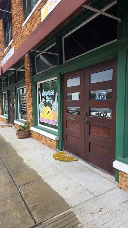 Mixed Use space for Rent at 123 W Defee Ave in Baytown