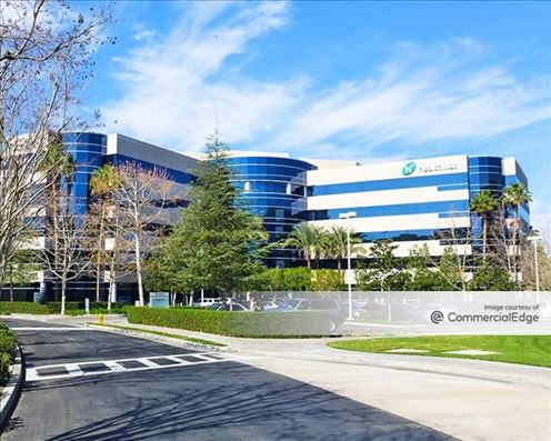 LNR Warner Center  - Ph. I, Bldg. B