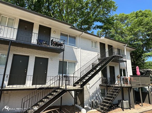 Recently Renovated Multifamily Opportunity | 16 Units | 100% Occupied