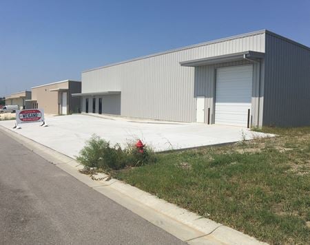 Photo of commercial space at 902 E. Venture Ct. in Kechi