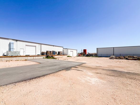 7 E Industrial Loop