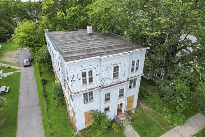 93 Walnut St
