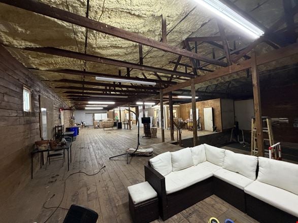 4,400 Sq Ft Warehouse + Office Space- Seneca