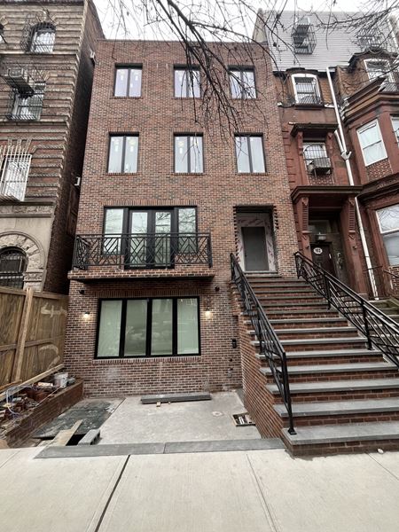 Office space for Rent at 164 Ross Street in Brooklyn