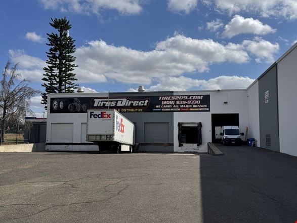 Warehouse/Distribution Facility w/ Yard