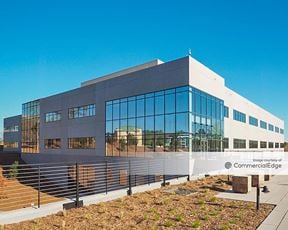 Lakepointe Corporate Center - Sealed Air Headquarters III