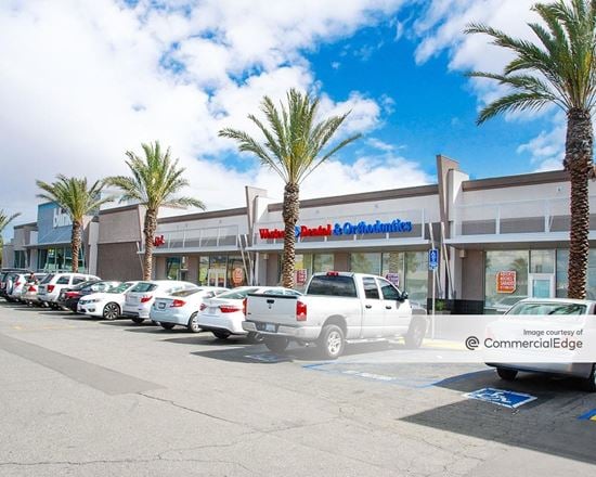 Gardena Plaza