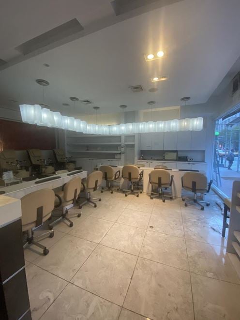 (55) LUXURY/ TURN KEY / NAIL&SPA/ PARK AVE (Lower East Side)