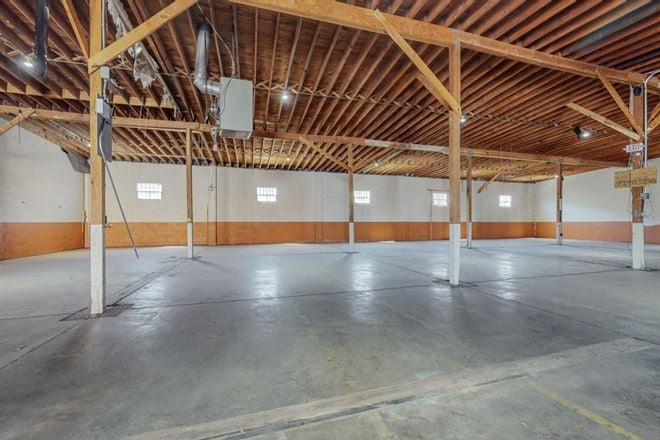 1823 Commercial St NE Suite A