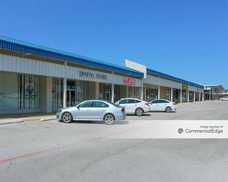Photo of commercial space at 463 West Bedford Euless Road in Hurst