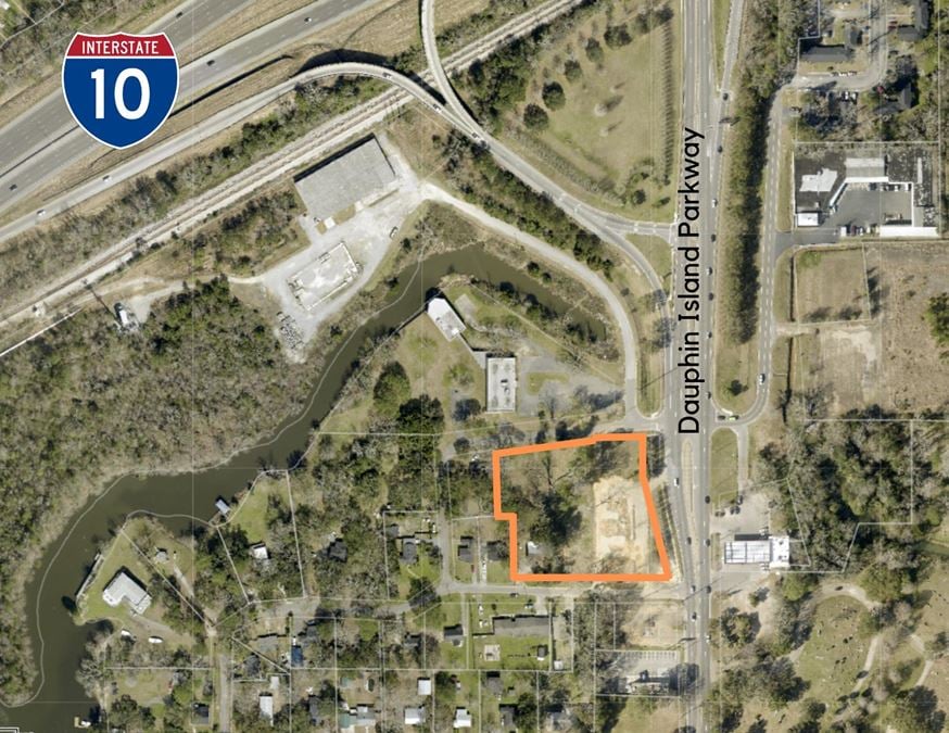 Great Commercial Location near Mobile International Airport