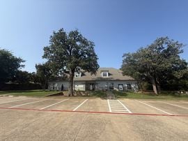 1721-1725 E Southlake Blvd