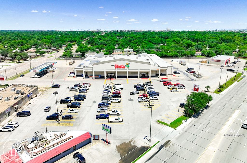 Fiesta Mart & O'Reilly Auto Parts