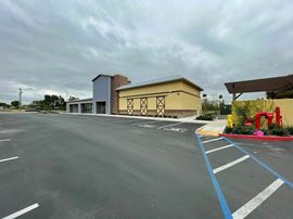 Limonite Plaza