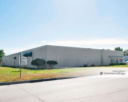 Industrial space for Rent at 7001 North Park Drive in Pennsauken