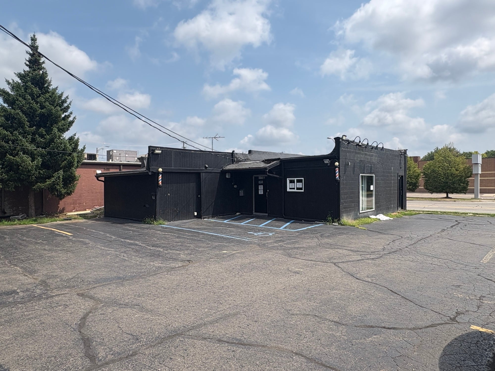 1175 Baldwin Ave, Pontiac, MI 48340