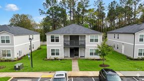 7368 Mailes Ct, Jacksonville, FL 32210