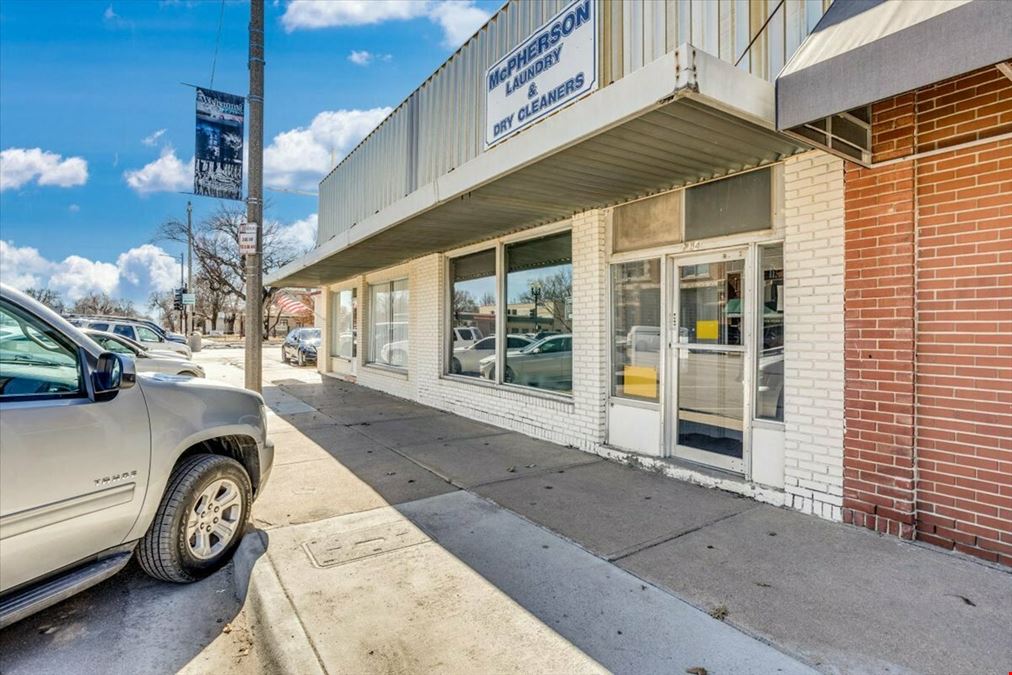 214 S Main St, McPherson