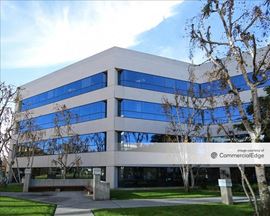 The Courtyard at Corporate Point - 300 Corporate Pointe