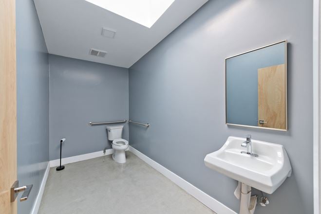 1020 Pico Boulevard, Santa Monica, CA 90405