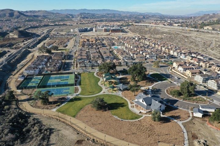 Vista Canyon Retail