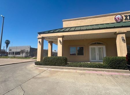 Office space for Rent at 6414 McPherson Rd in Laredo