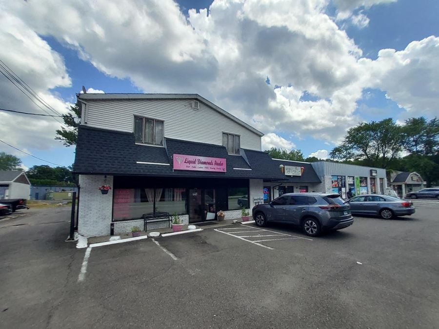 382 Wolcott Rd