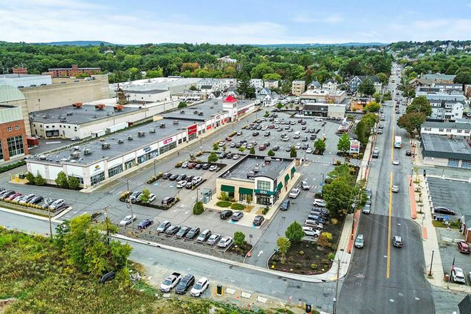 Methuen, MA - Broadway Crossing