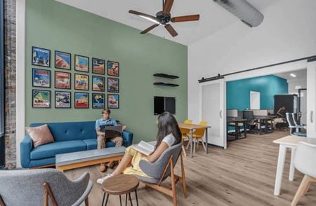 Coworking space for Rent at 4336 West Lawrence Avenue in Chicago