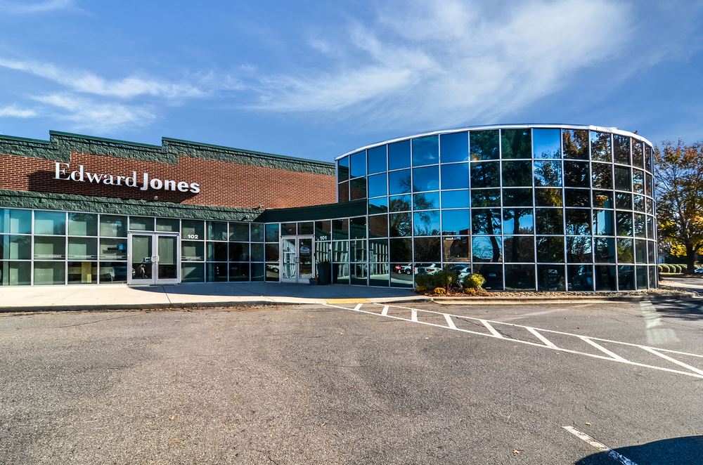 809 Green Valley Rd