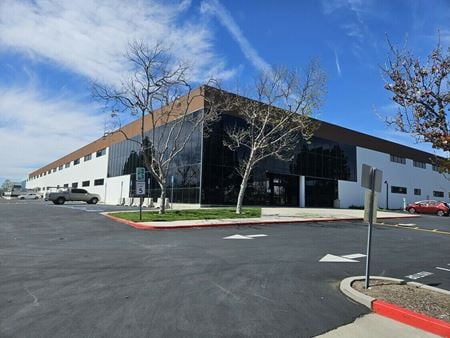 Industrial space for Rent at 1660 Scenic Ave. in Costa Mesa