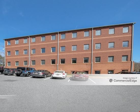Lake Falls Professional Building