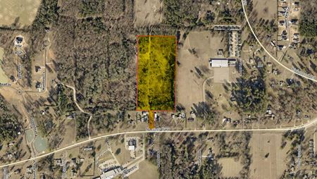 Photo of commercial space at Woodmere Ct in Texarkana