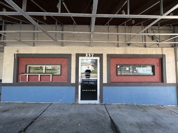 257 W Main St