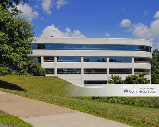100 Northfield Drive