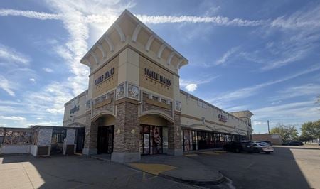 Retail space for Rent at 5945 Bellaire Blvd in Houston