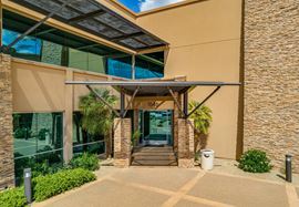Palm Valley Office Plaza
