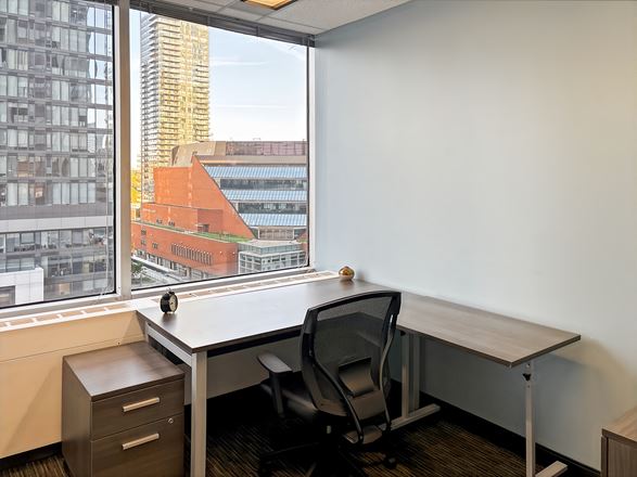 Regus - Toronto - Bloor and Yonge