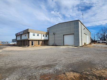 Photo of commercial space at 1960 Industrial Byp N in Franklin