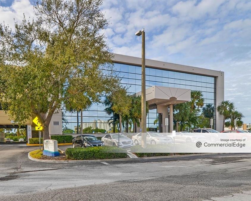 Palms of Pasadena Medical Plaza