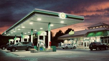 7% CAP RATE! NEW BP STATION W/ SIGNATURE BP-TO-GO C STORE FOR SALE- (PURE NNN 20-YEAR LEASE IN-PLACE)! - GREENVILLE