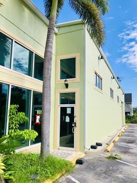 (SELLER FINANCING AVAILABLE!) PRIME SOUTH TAMPA RETAIL BUILDING ON W KENNEDY BLVD. FOR SALE!