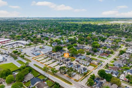 Multi-Family space for Sale at 9021 Antoine Dr in Houston