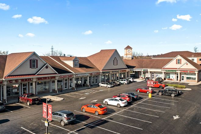 Strykers Crossing Shopping Center